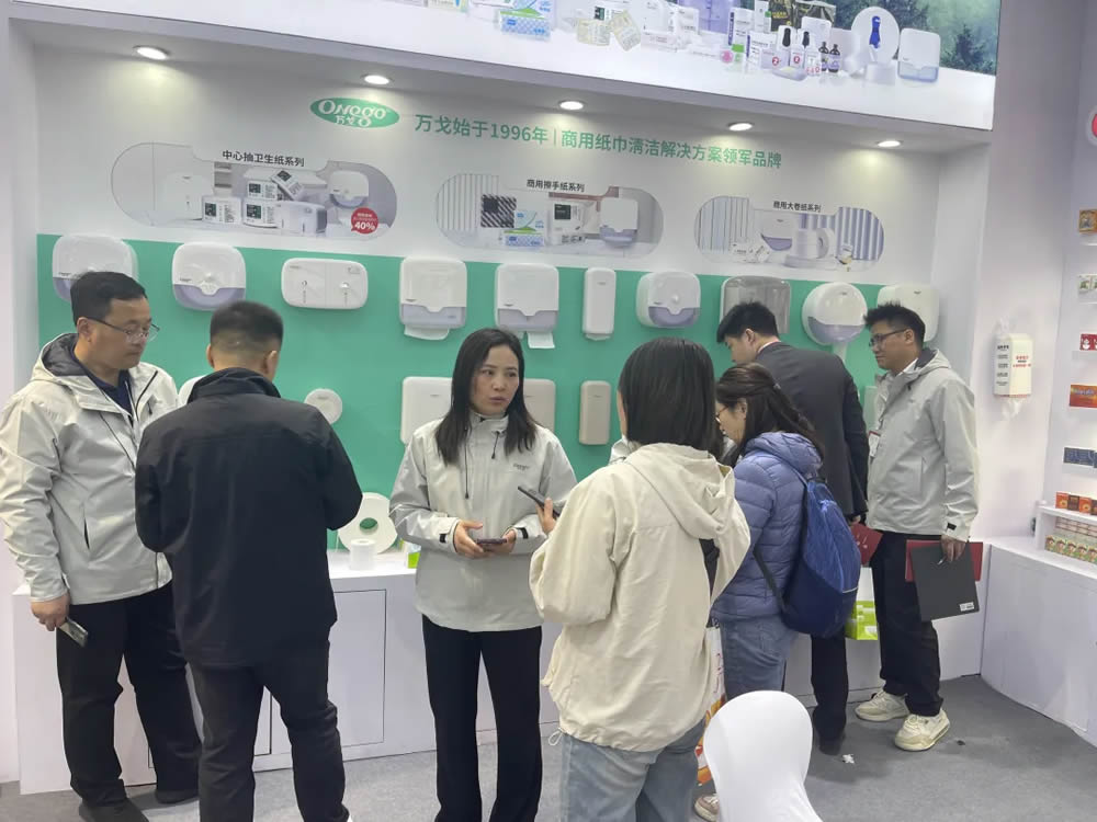 現(xiàn)場直擊｜開展首日萬戈展臺獲贊無數(shù)