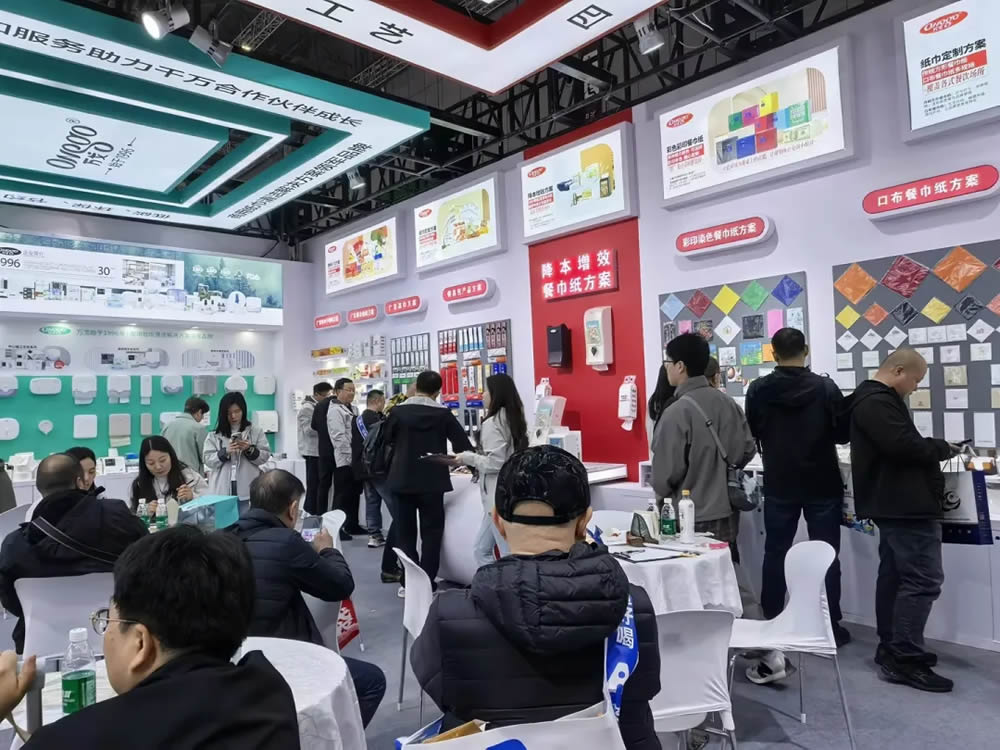 現(xiàn)場直擊｜開展首日萬戈展臺獲贊無數(shù)